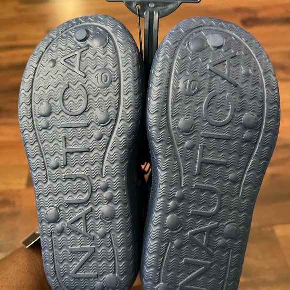New blue Nautica sandals, boys, size 10 - Picture 4 of 4